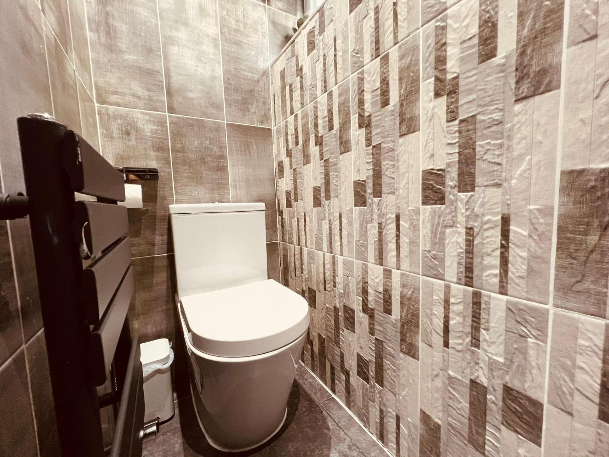 Modern Suites -5 Bedroom House- With Free Parking Birmingham City Екстер'єр фото