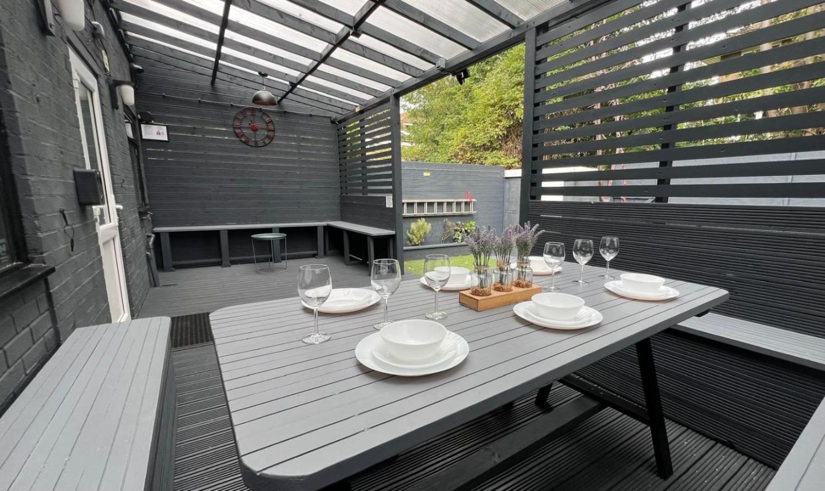 Modern Suites -5 Bedroom House- With Free Parking Birmingham City Екстер'єр фото