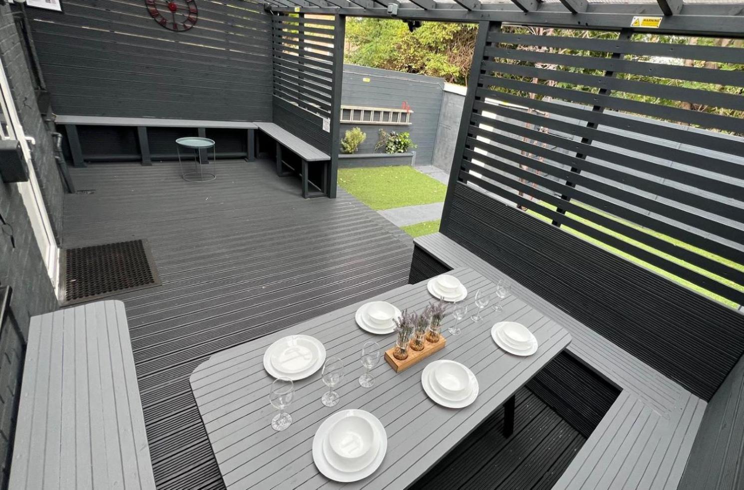Modern Suites -5 Bedroom House- With Free Parking Birmingham City Екстер'єр фото