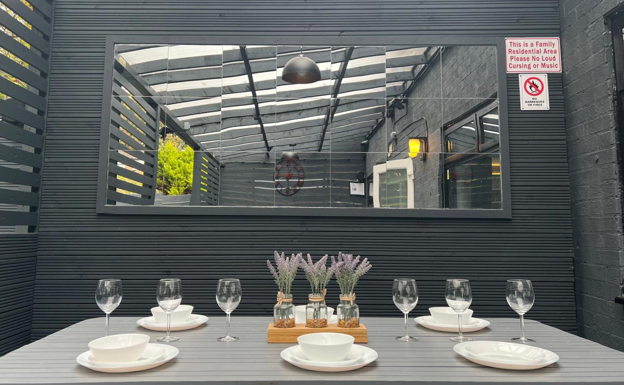 Modern Suites -5 Bedroom House- With Free Parking Birmingham City Екстер'єр фото